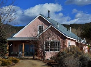 625 Don Nicholas Rd, Taos, NM 87571