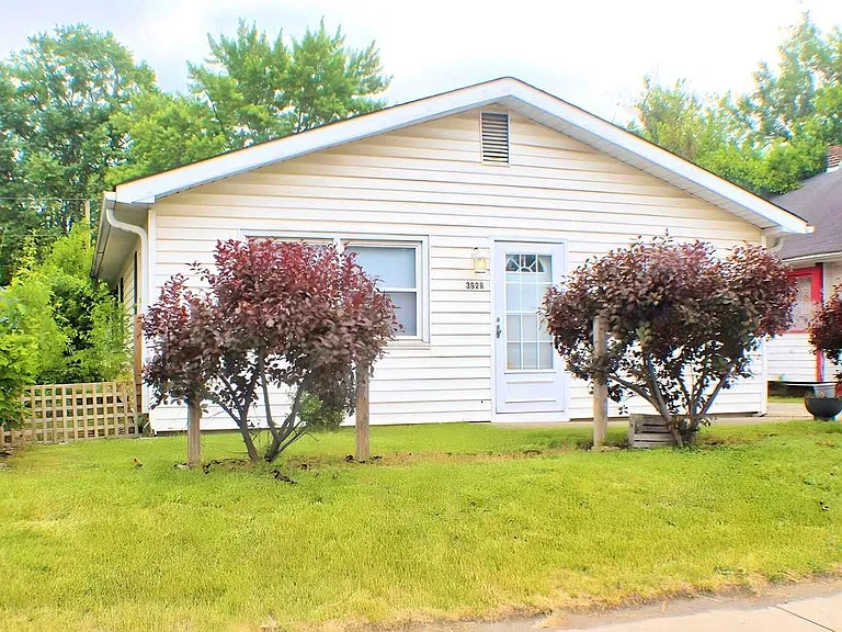 3629 N Emerson Ave — Photo 2