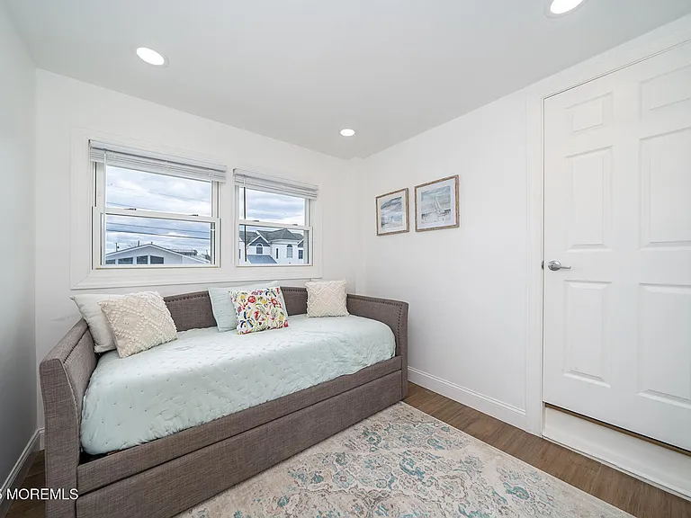 58 E Lagoona Dr — Photo 17