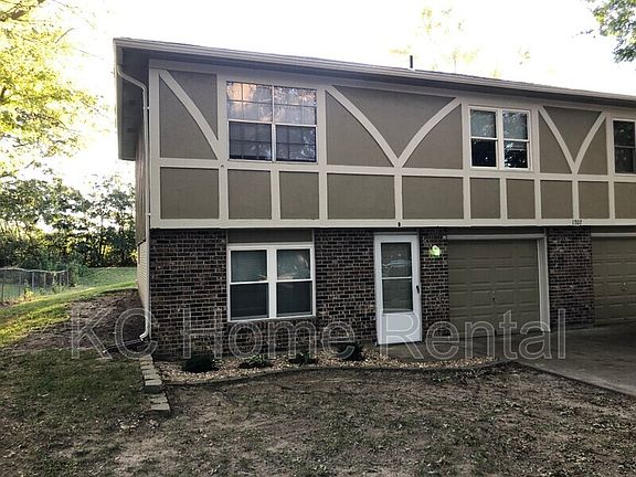 2nd image of 1707 NE White Dr APT A