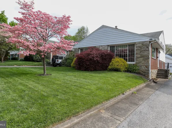 2317 Chestnut Ave, Ardmore, PA 19003