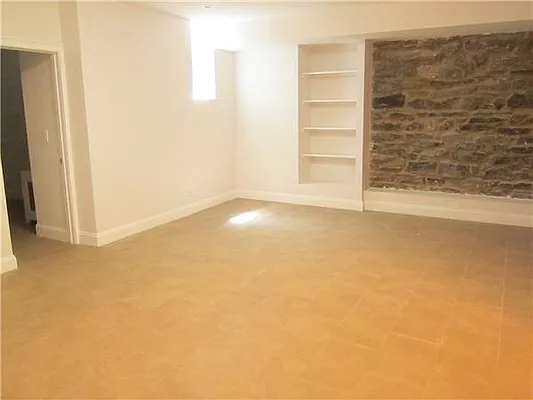 Rented by Douglas Elliman | media 24