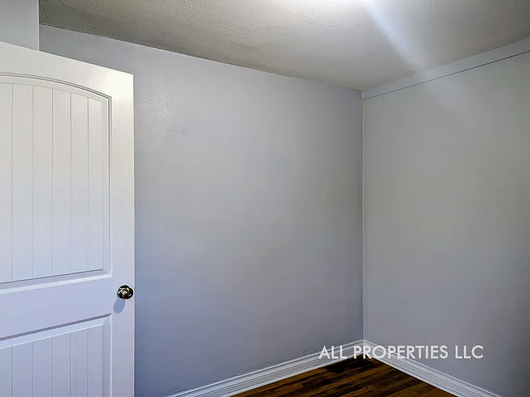4544 S Grant St — Photo 23