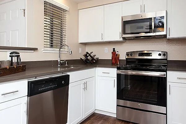 Vintage Ridge Apartments — Photo 13