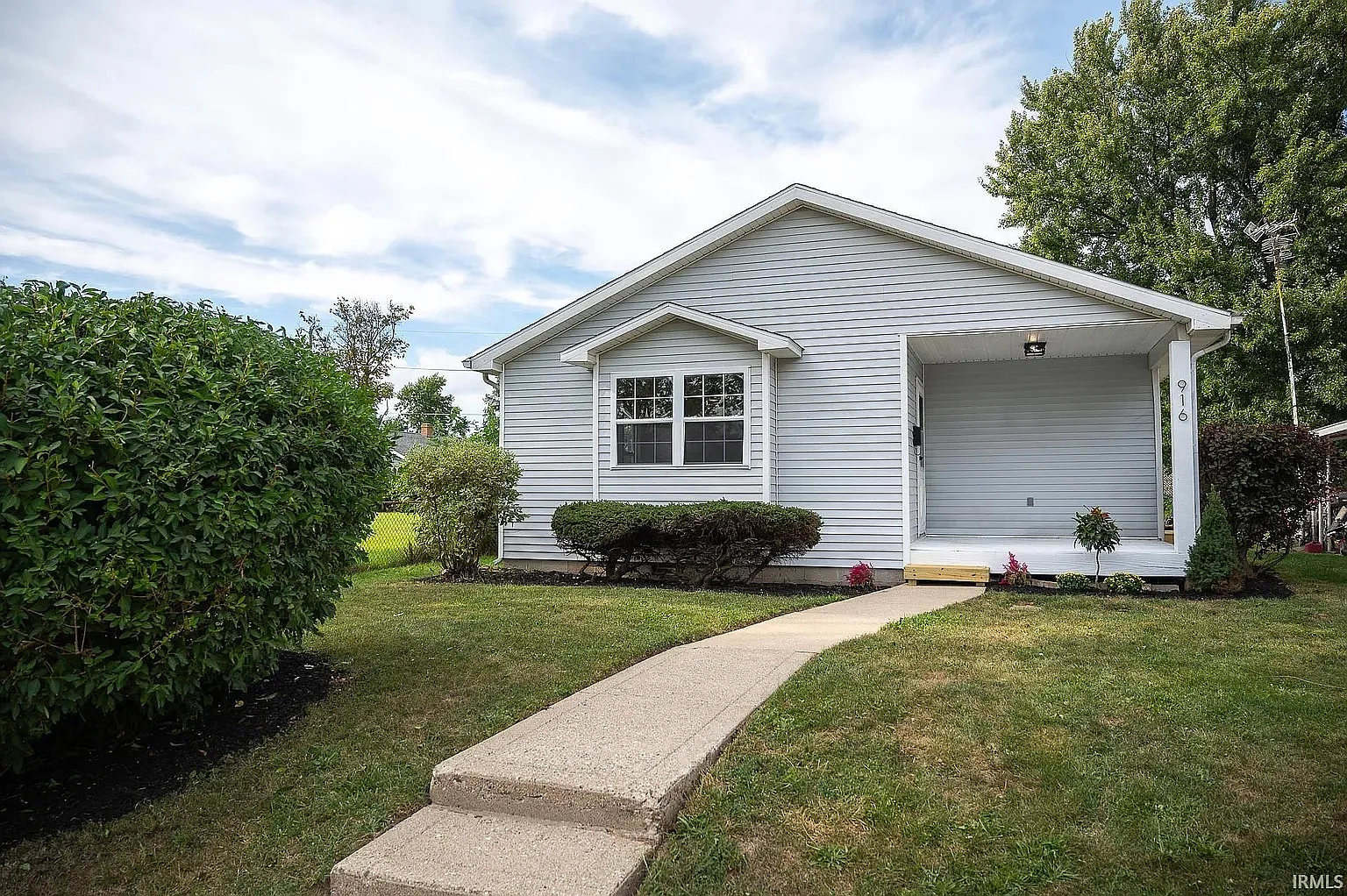 3 bed, 1040 sqft, $1,650 — Photo 4