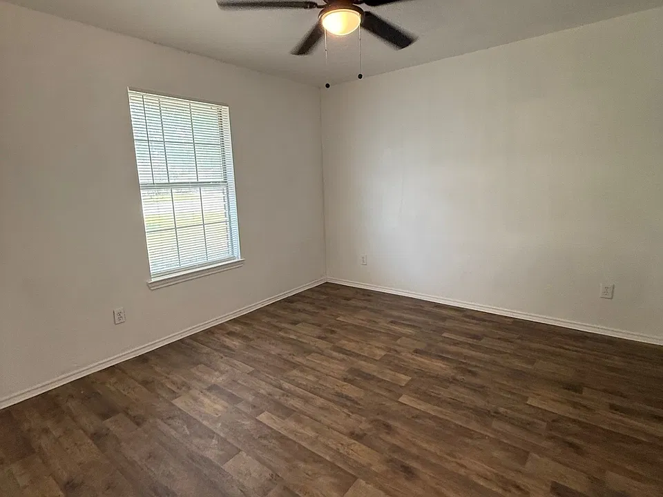 459 N Sierra Trl