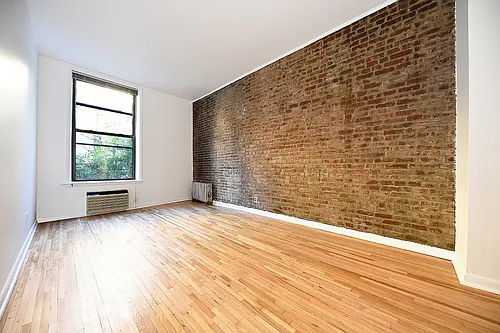 405 W 21st St #1RE Photo 1 405 W 21st St #1RE Photo 1