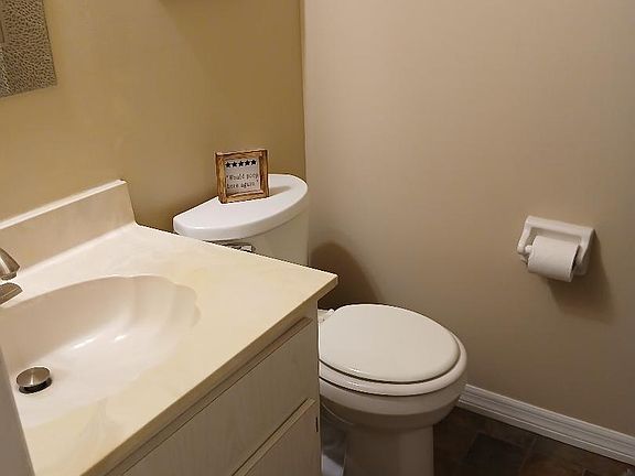 guest bath w tub