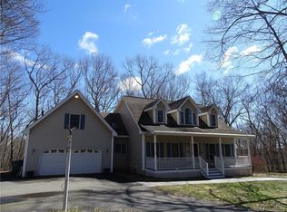 29 B Ln, Waterford, CT 06385