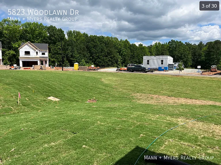 5823 Woodlawn Dr — Photo 2