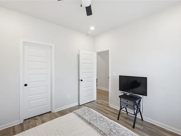 2700 Westgate Park Dr — Photo 8