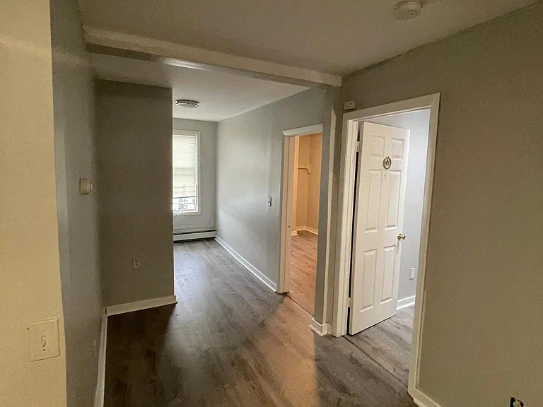 20 Glen St #3 — Photo 8