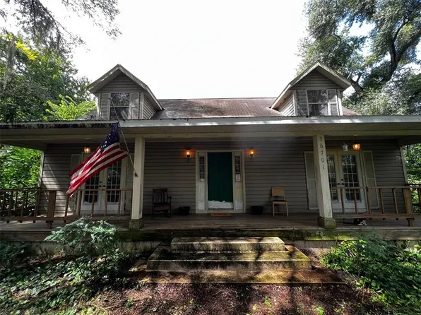 36701 Sparrow Ln, Grand Island, FL 32735