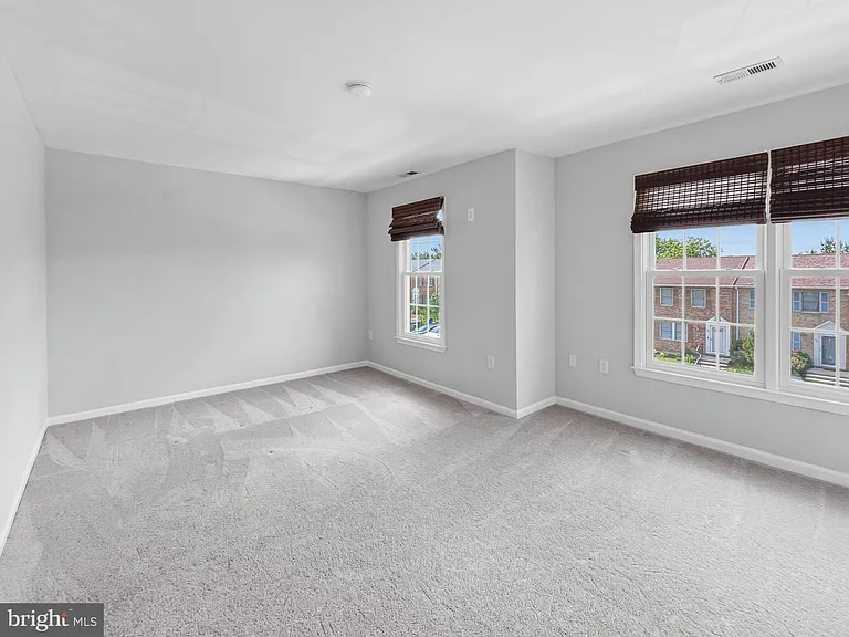 1107 Oak View Dr — Photo 18