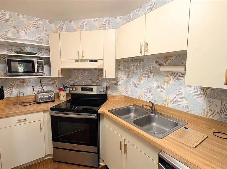 1515 Pinellas Bayway S #46 — Photo 16