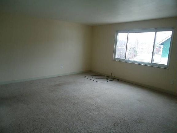 Living/Dining Area