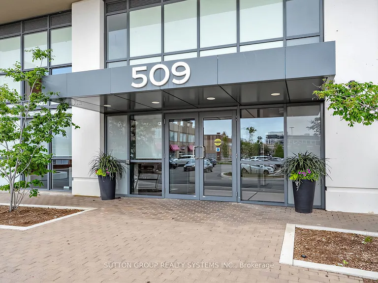 509 Dundas St W #521 — Photo 2