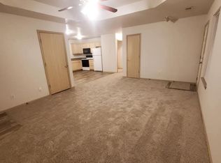 720 SW Drew Ct, Blue Springs, MO 64014