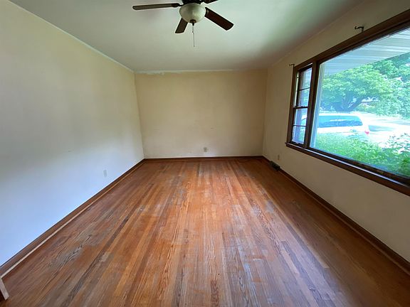 3rd image of 3708 Tennessee Dr