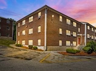 271 Boston Post Rd E APT 3, Marlborough, MA 01752