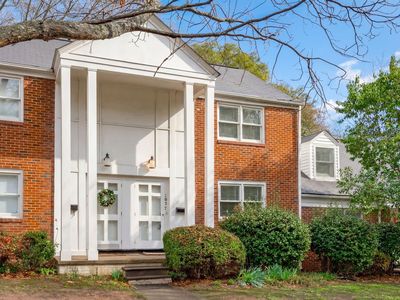 1037 Nichols Dr, Raleigh, NC, 27605