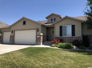 16 N Swift Creek Dr, Layton, UT 84041