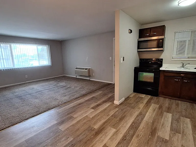 2640 W 3800 S — Photo 11