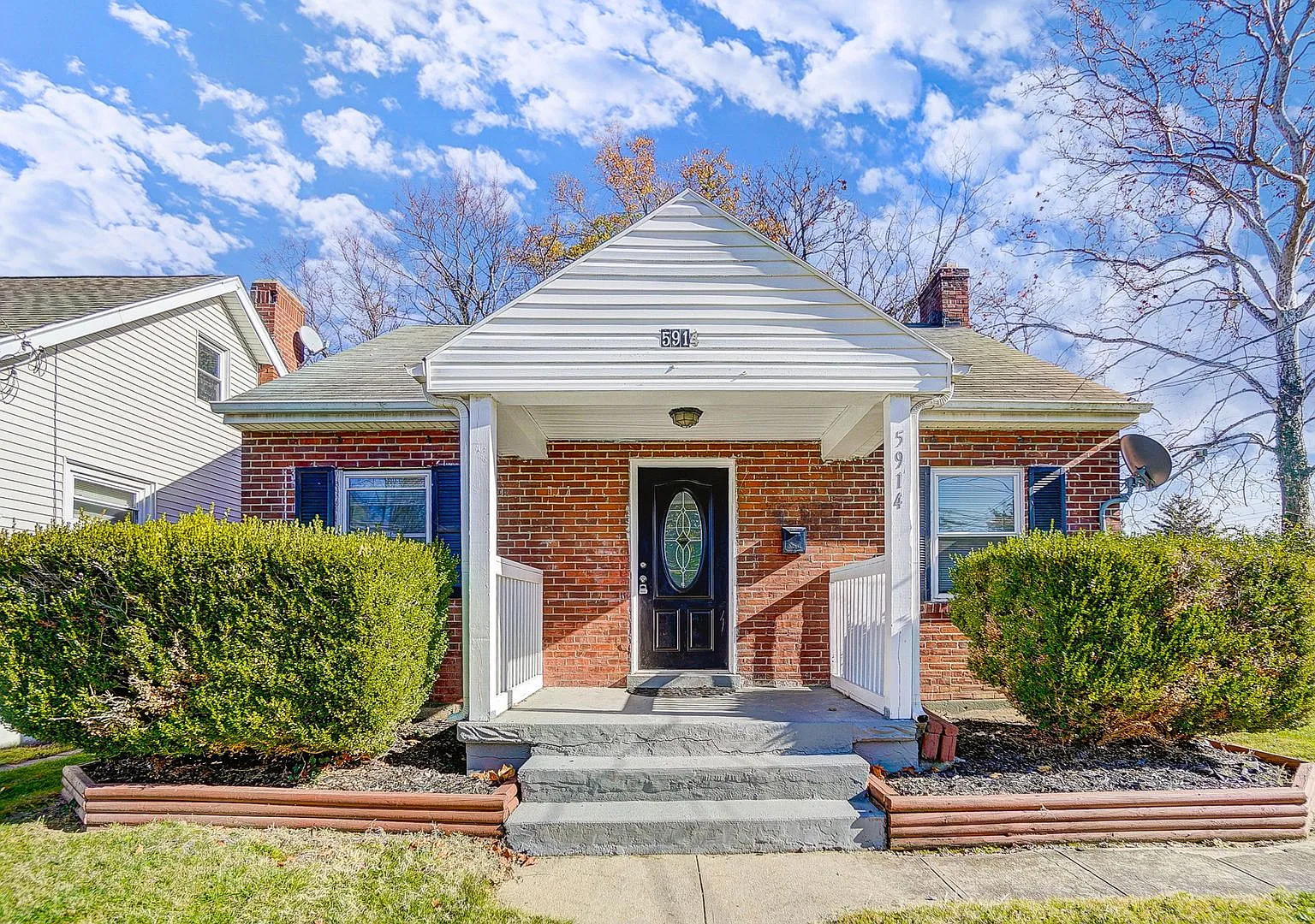 Two Bedroom House in Cincinnati!! — Photo 1