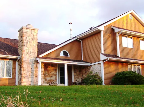 168 Mountain Rd, Hamburg, NJ 07419