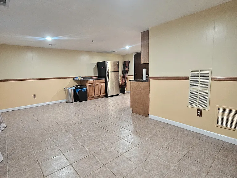 10544 Avenue M #1 — Photo 5