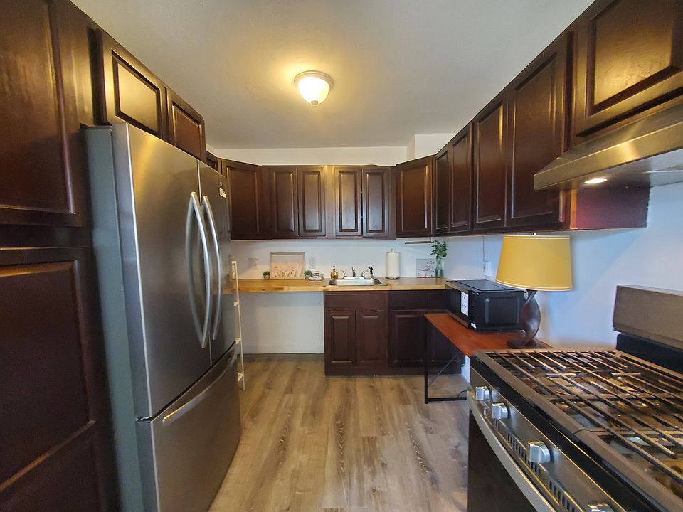 1st image of 11 Bedford Ave Unit 2