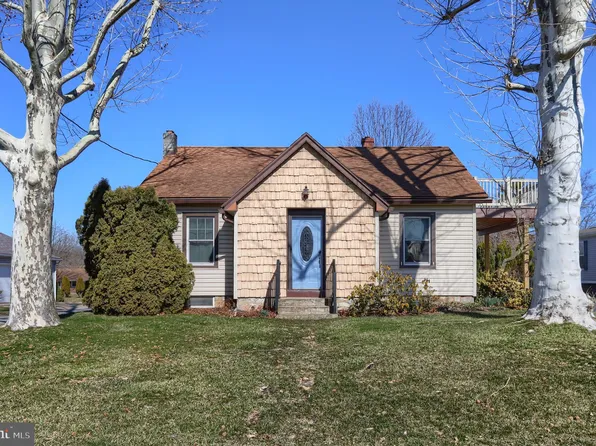 413 W Sheridan Ave, Annville, PA 17003