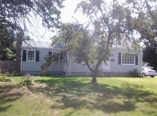 161 Mayflower Rd, Springfield, MA 01118