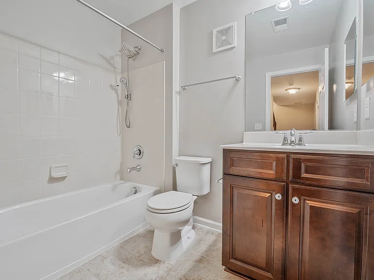 25218 Briargate Ter — Photo 20