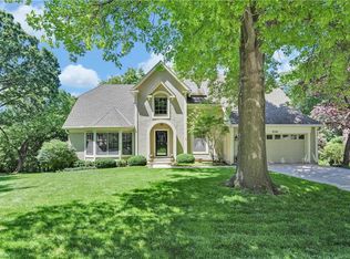 8316 Richards Rd, Lenexa, KS 66215