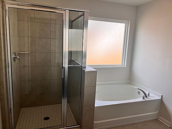3rd image of 238 Wells Cir