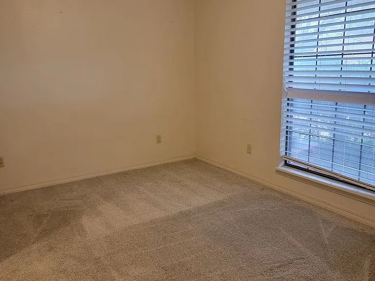 1801 Andy Cir — Photo 14