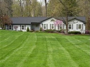 7351 Brigham Rd, Gates Mills, OH 44040