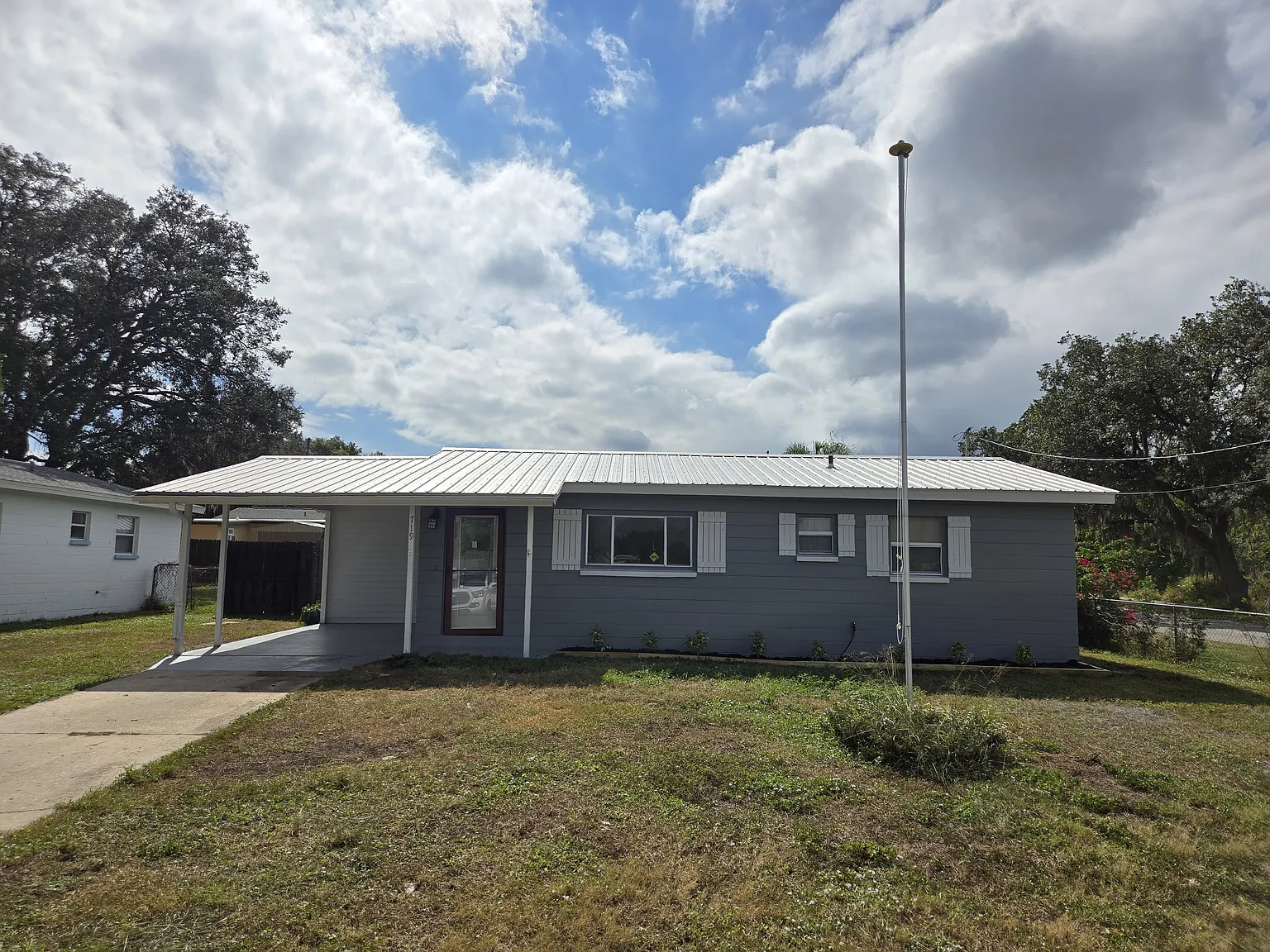 3 bed, 1000 sqft, $1,400 — Photo 1
