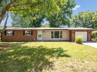 2 Place Royale, Collinsville, IL