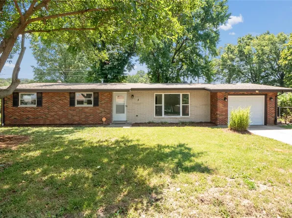 2 Place Royale, Collinsville, IL 62234