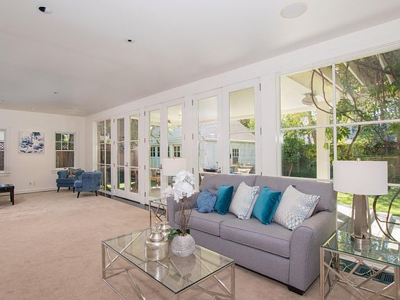 4th image of 1652 Castilleja Ave