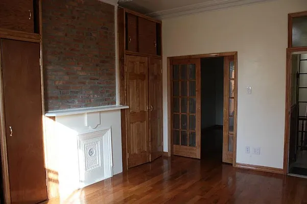 Rented by Keller Williams NYC | media 20