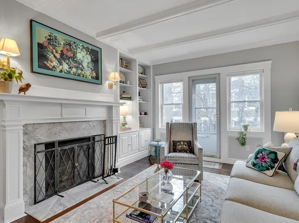 79 Gibbs St #3, Brookline, MA 02446
