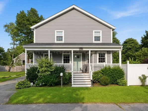 76 Whitlow St, New Bedford, MA 02740