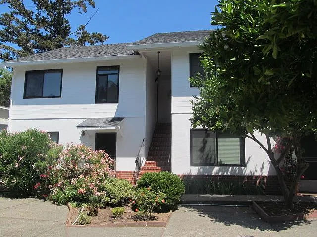 1 bed, 750 sqft, $2,200 — Photo 2