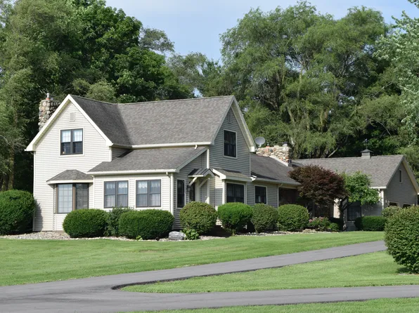 2269 Kenilworth Rd, Bremen, IN 46506