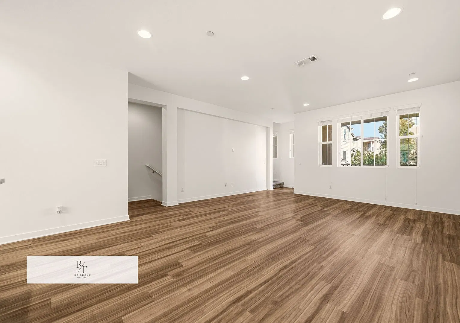 Modern 3-Bedroom Condo with Flexible Multi-Level Layout in Pomona ! — Photo 3