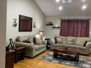 1183 Easton Dr, Jackson, MO 63755