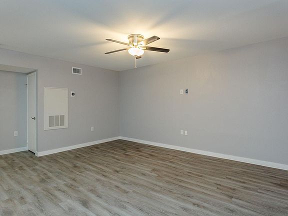 3rd image of 2810 Beauchamp St
